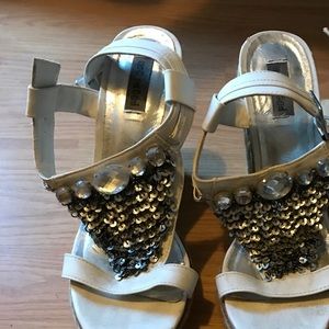 Not Rated size 8.5 wedges