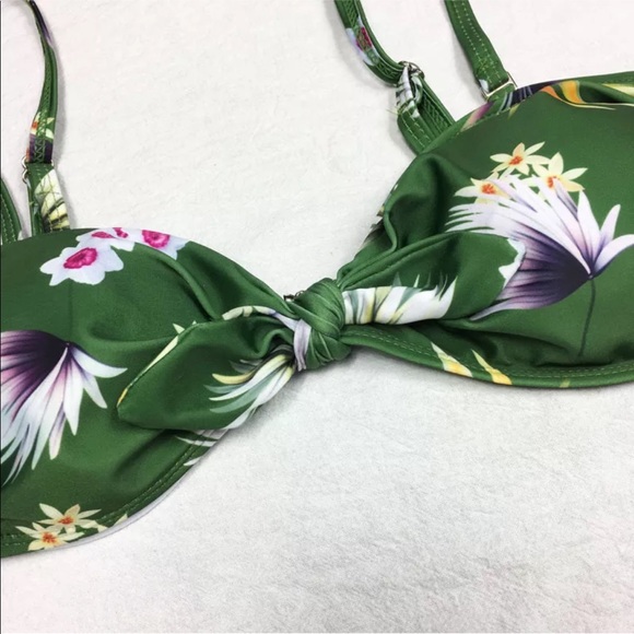 2017 CHEEKY GREEN FLORAL BIKINI🍃 - Picture 2 of 4