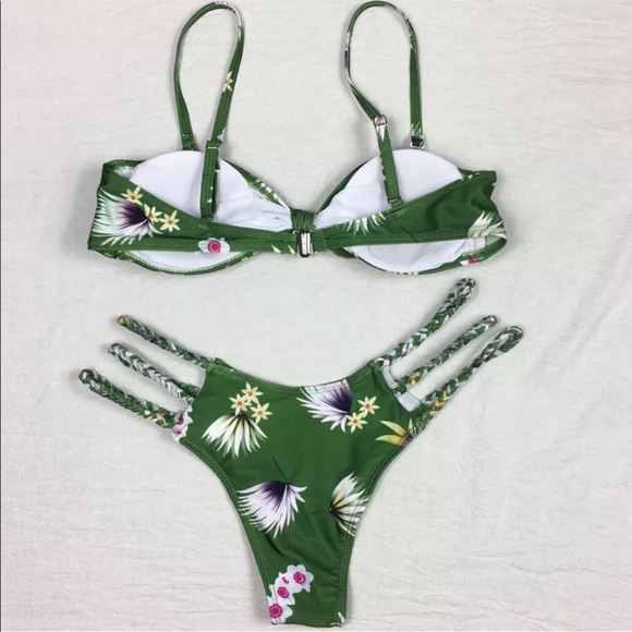 2017 CHEEKY GREEN FLORAL BIKINI🍃 - Picture 4 of 4