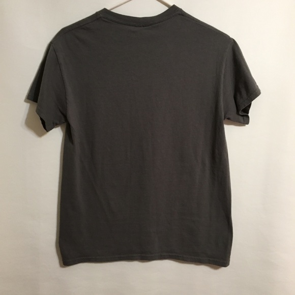 CUSTOM AIR-BRUSHED GRAPHIC ON GREY COTTON T-SHIRT - Picture 4 of 6