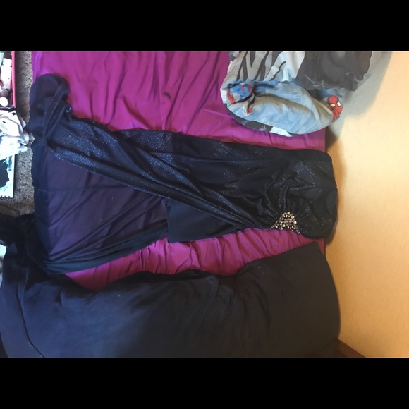 Two dresses - Picture 1 of 4