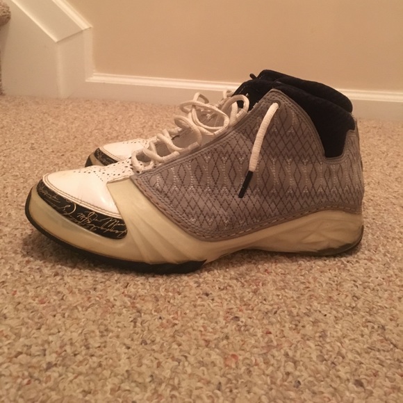 Jordan 23 size 9.5 - Picture 1 of 5