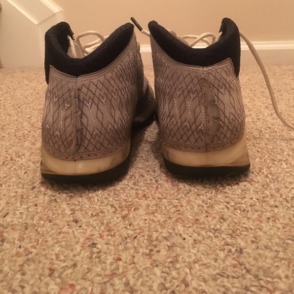 Jordan 23 size 9.5 - Picture 2 of 5