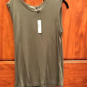 NWT J.Crew muscle tee