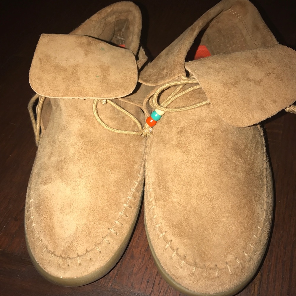 Tan Van moccasins