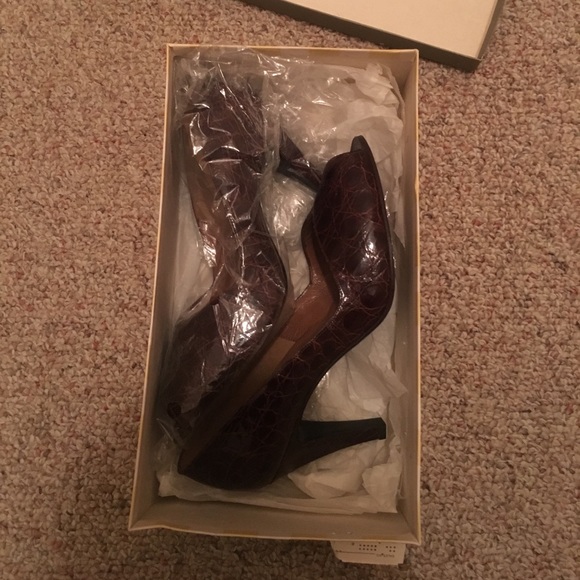 Stuart Weitzman Neiman Marcus Heels - Picture 3 of 5