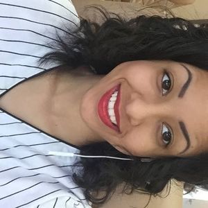 Meet your Posher, Alexia