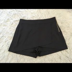 Black Skort/Mini Skirt