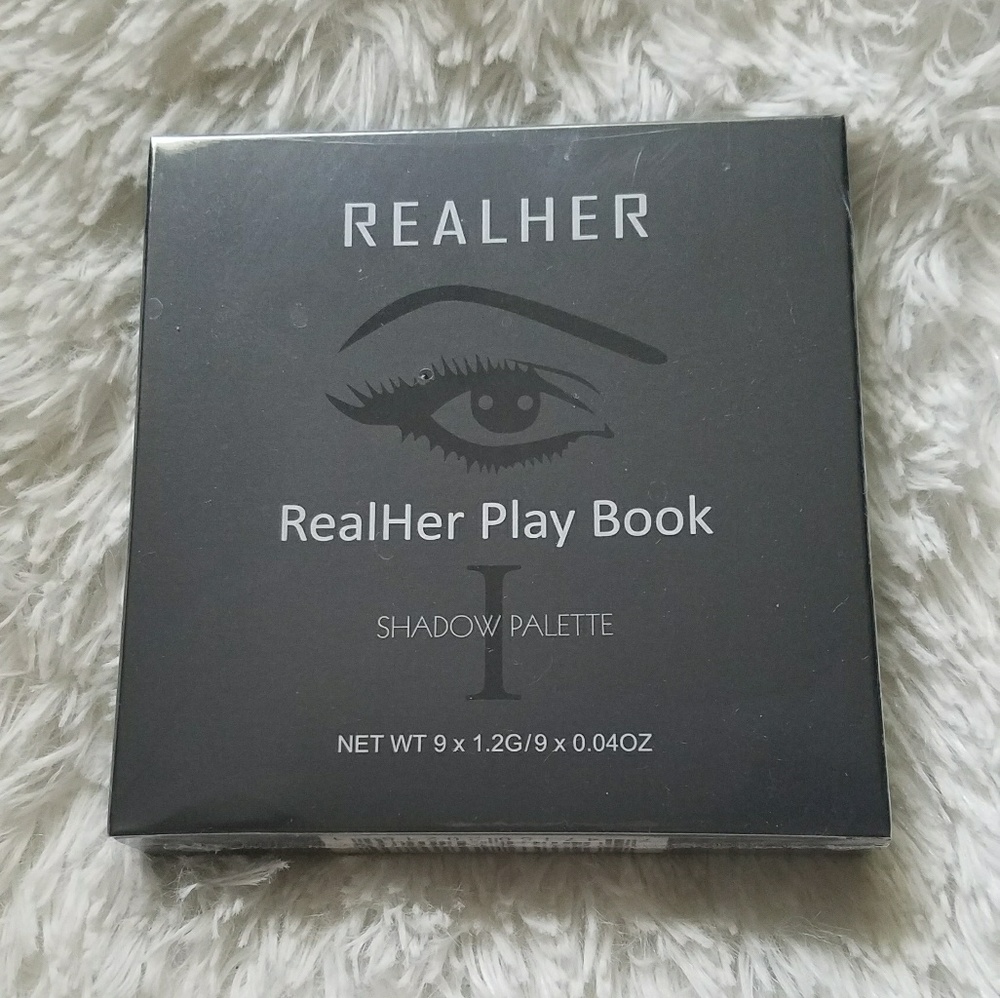 Real Her Play Book Eyeshadow Palette I