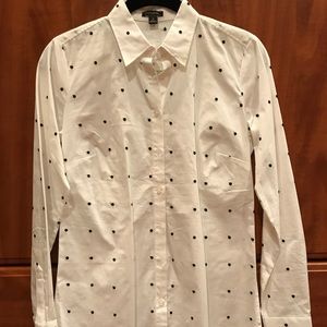 NWT Ann Taylor Swiss dot button down size 0