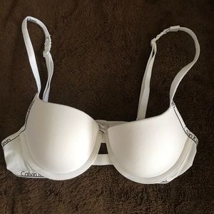 CALVIN KLEIN WHITE PADDED BRA 34A