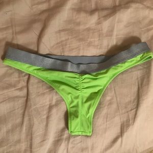 Victoria's Secret XS thong bikini bottom