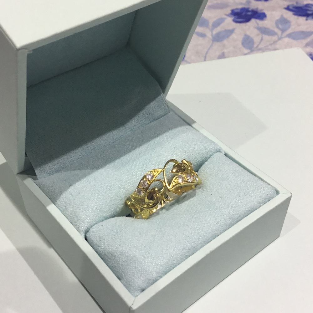 21K Solid Gold Dubai Band CZ ring sz 8