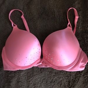VICTORIAS SECRET BOMBSHELL BRA 32B