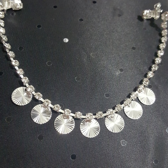 🍭5/$25 Boho Coin Rhinestone head adornment - Picture 2 of 4