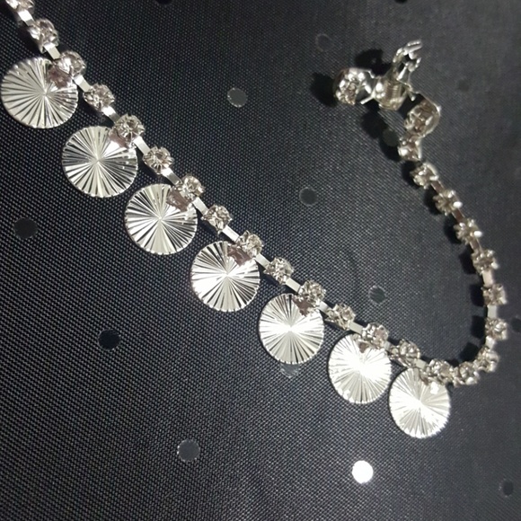 🍭5/$25 Boho Coin Rhinestone head adornment - Picture 4 of 4