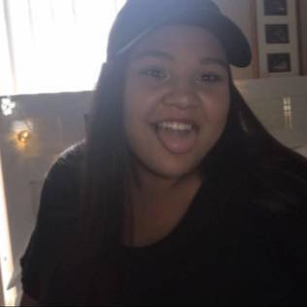 Meet your Posher, Mia