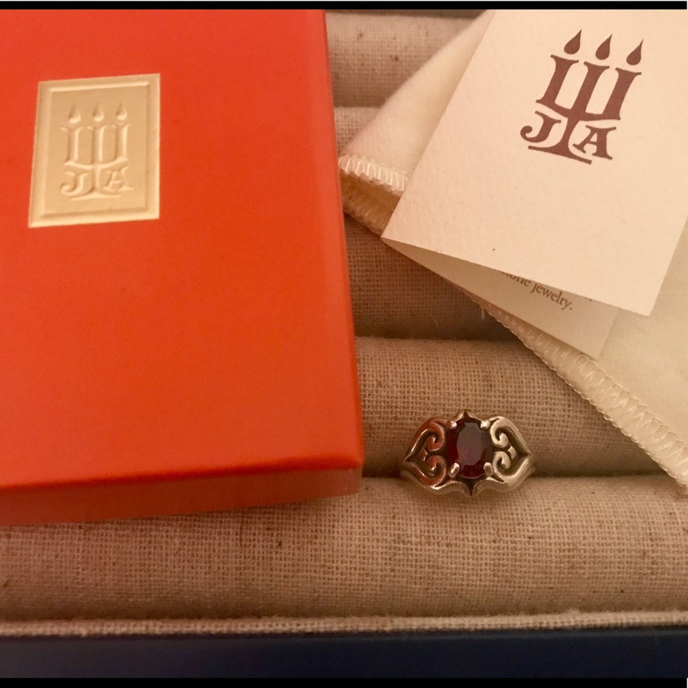 James Avery Scrolled Heart Ring With Garnet