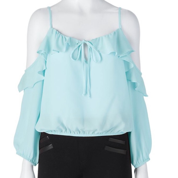 NEW w/TAGS Liberty Love Cold Shoulder Ruffle Top - Picture 3 of 4