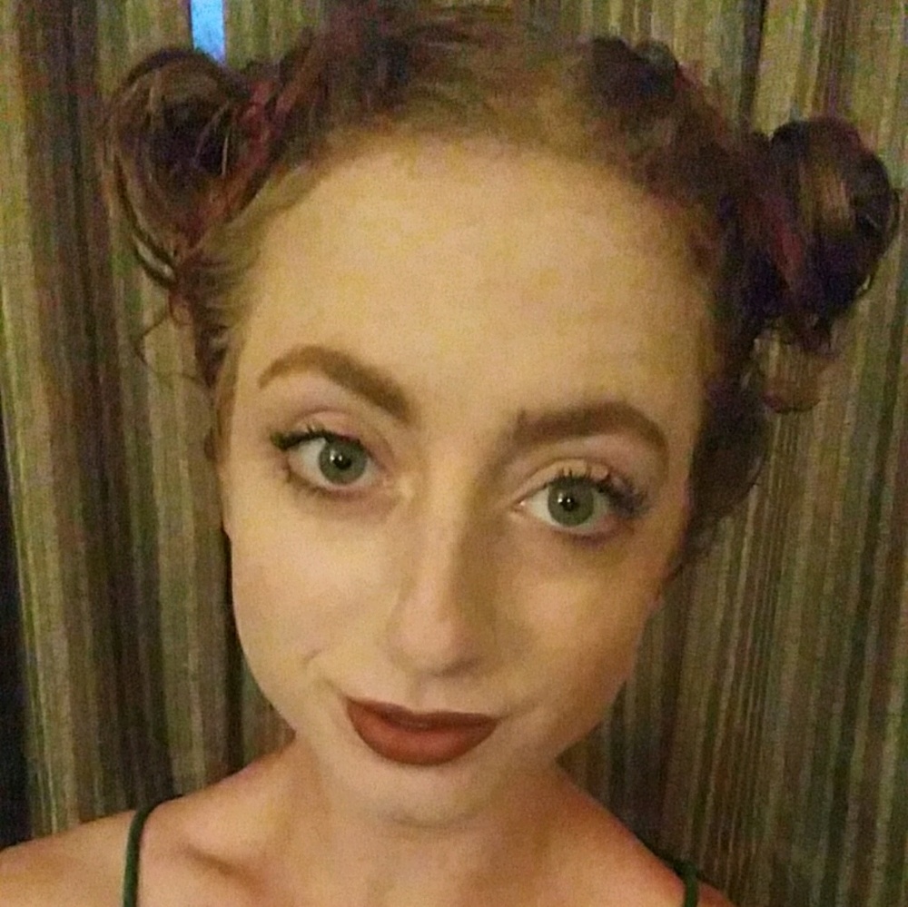 Meet your Posher, Melanie