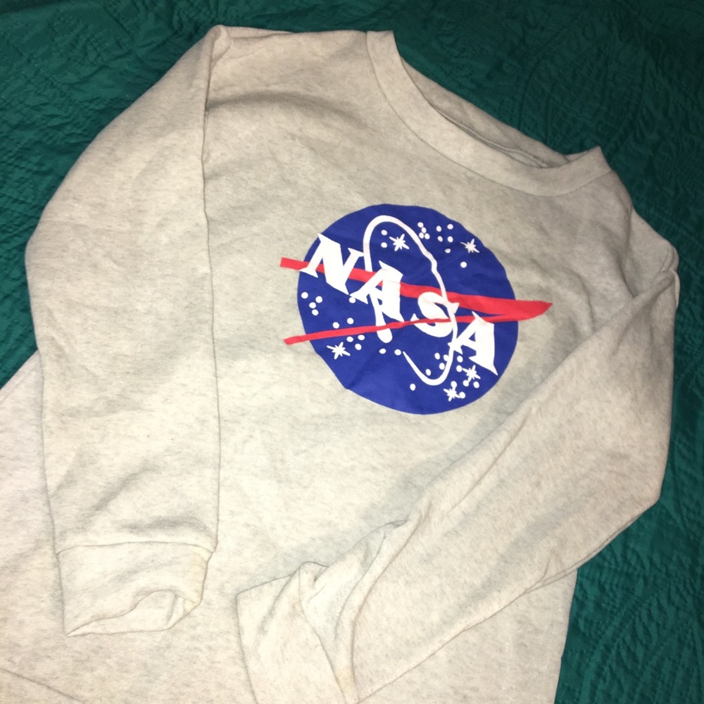 NASA Sweatshirt 🔮