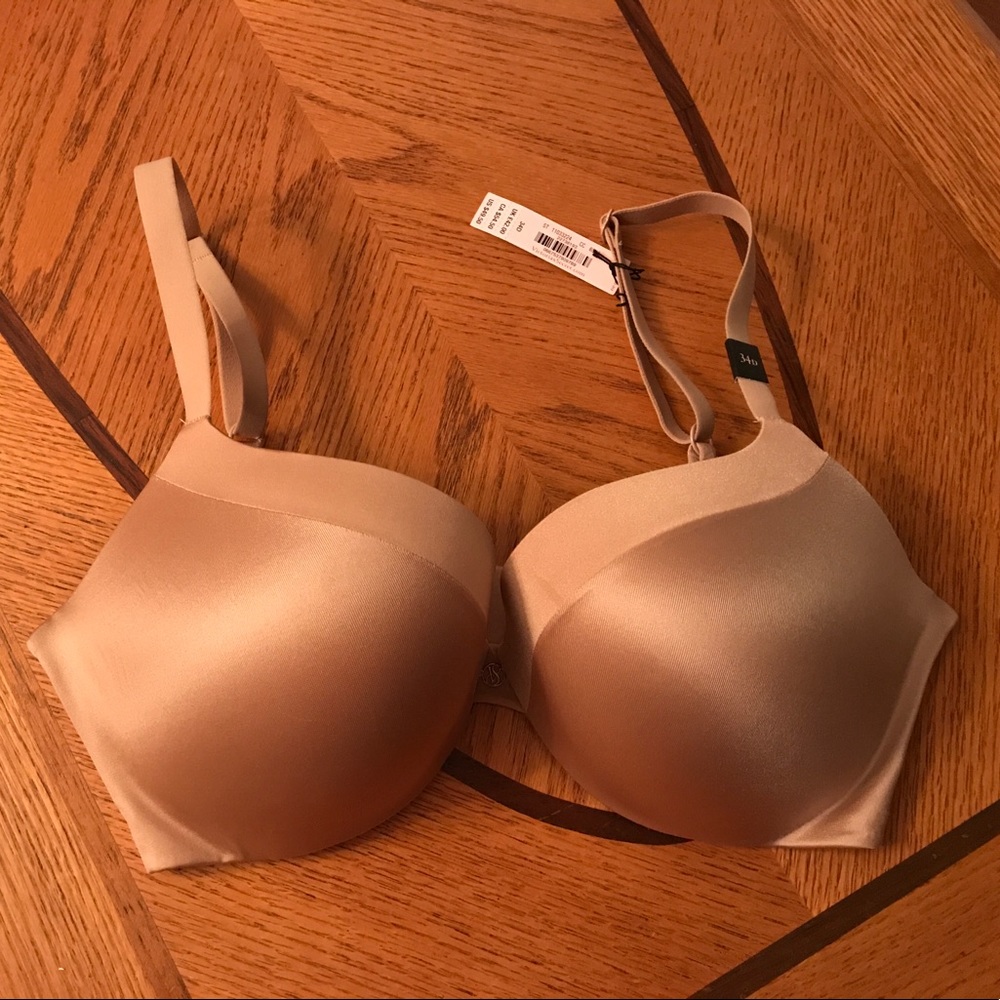 NWT Victoria's Secret push up bra size 34 D