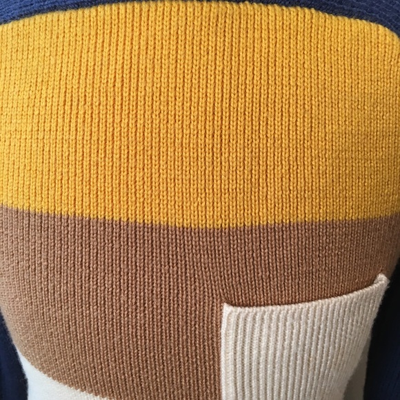 Unique stripes Marc by Marc Jacobs turtleneck. - Picture 3 of 4