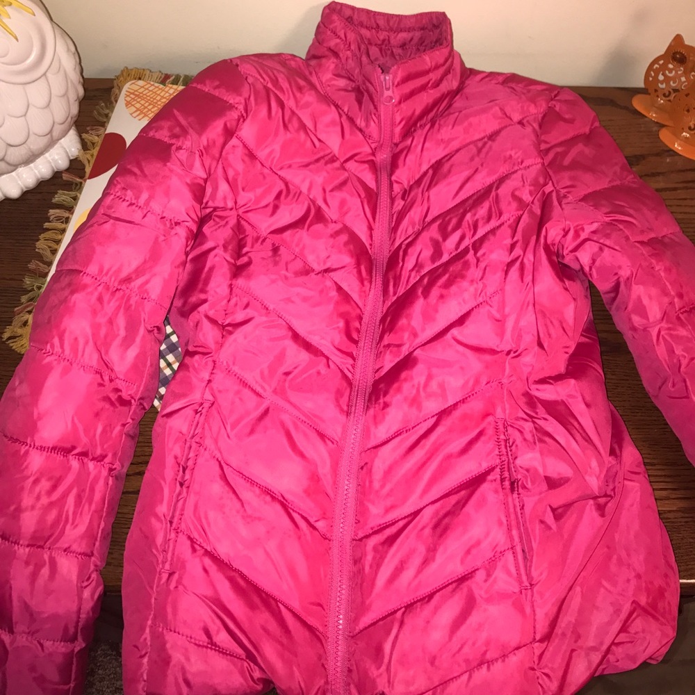 Bright pink puffer coat. Size xs