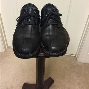 Clark's black casual shoes