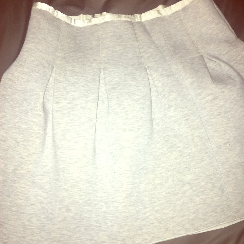 SOLD🎊Gap Bubble Skirt, Jersey Color