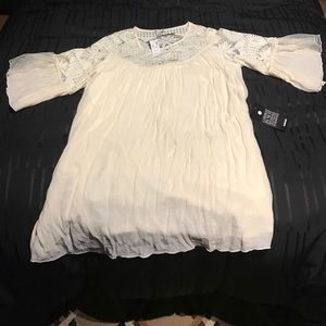 Avenue off white shirt blouse