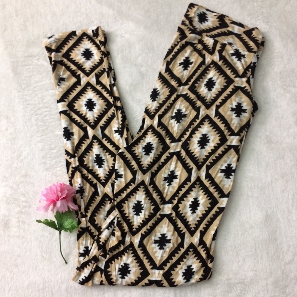 Patterned pants