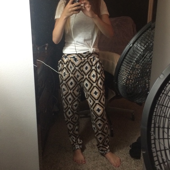Patterned pants - Picture 5 of 5
