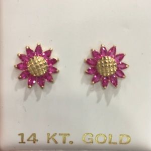 14k Pure Gold CZ Flower 🌺 Earrings