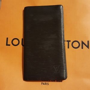 Louis vuitton black epi wallet