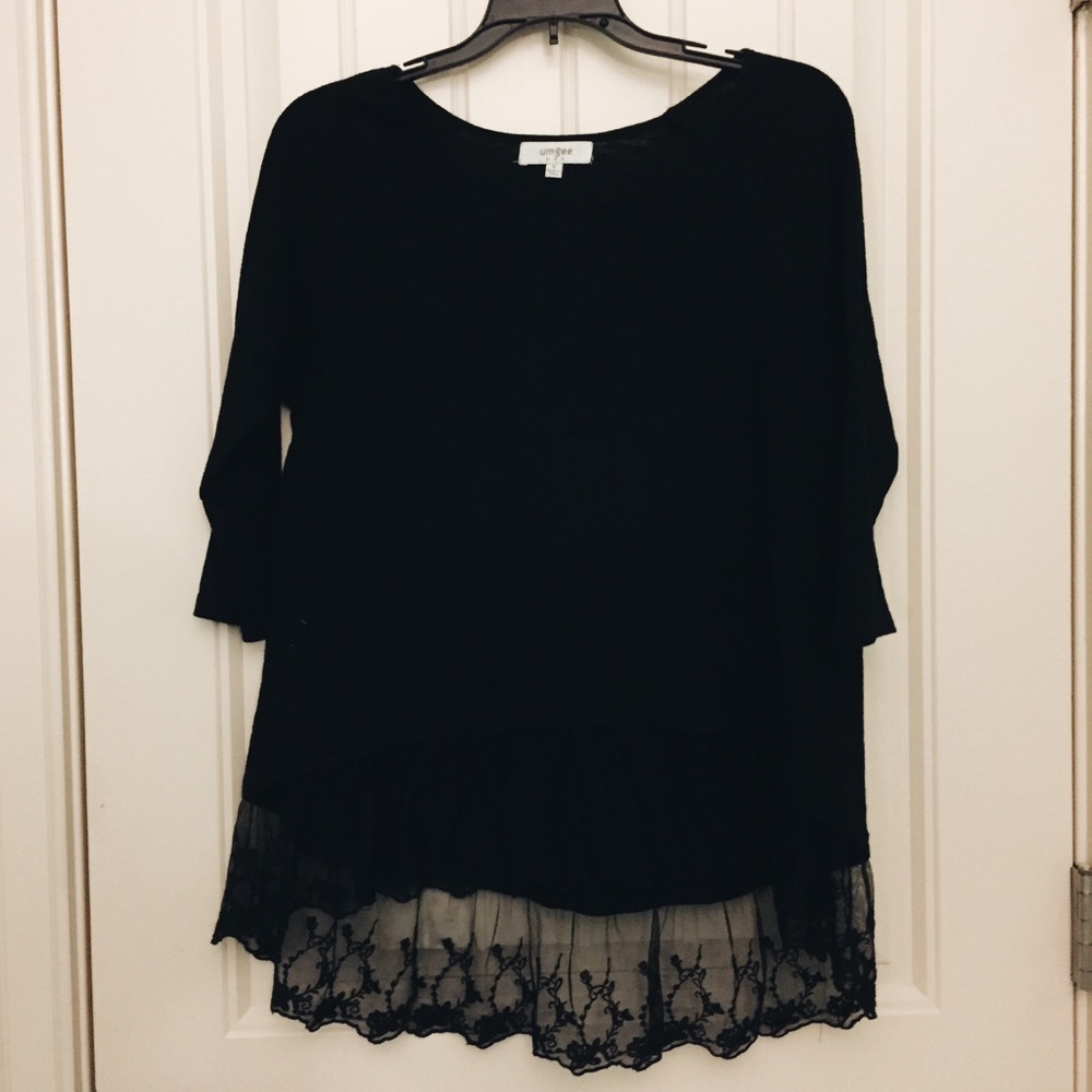 black 3-quarter length shirt with lace detailing