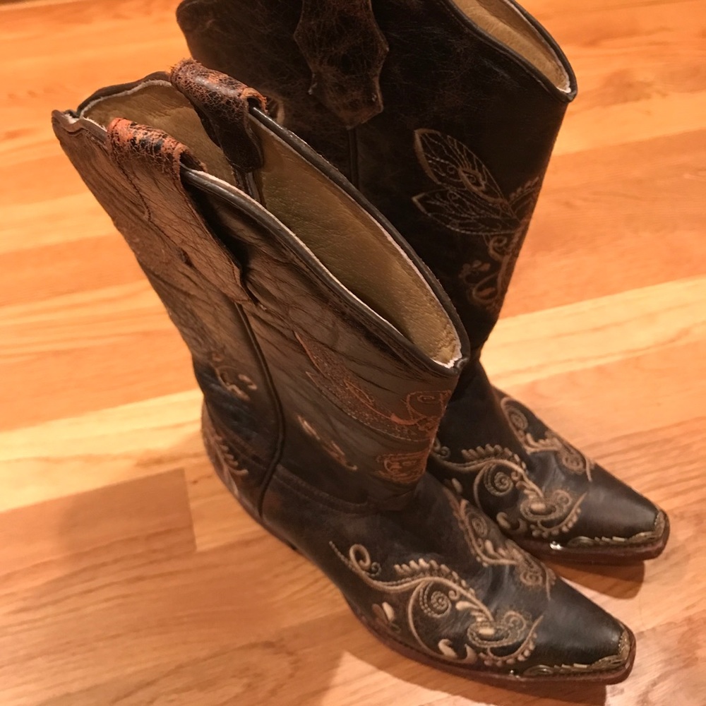 Circle G cowboy boots!