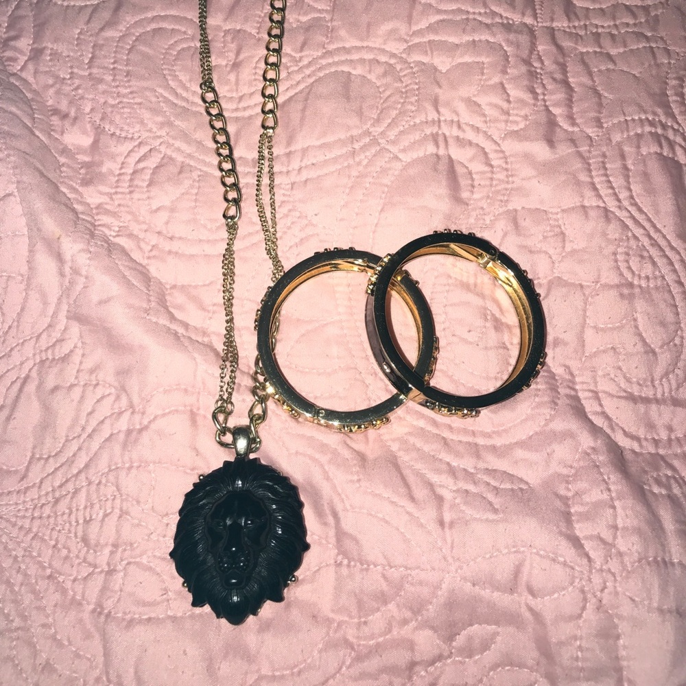 Lion necklace/ bracelet set