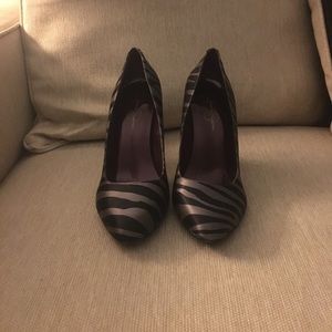 Jessica Simpson Zebra Striped  Pumps