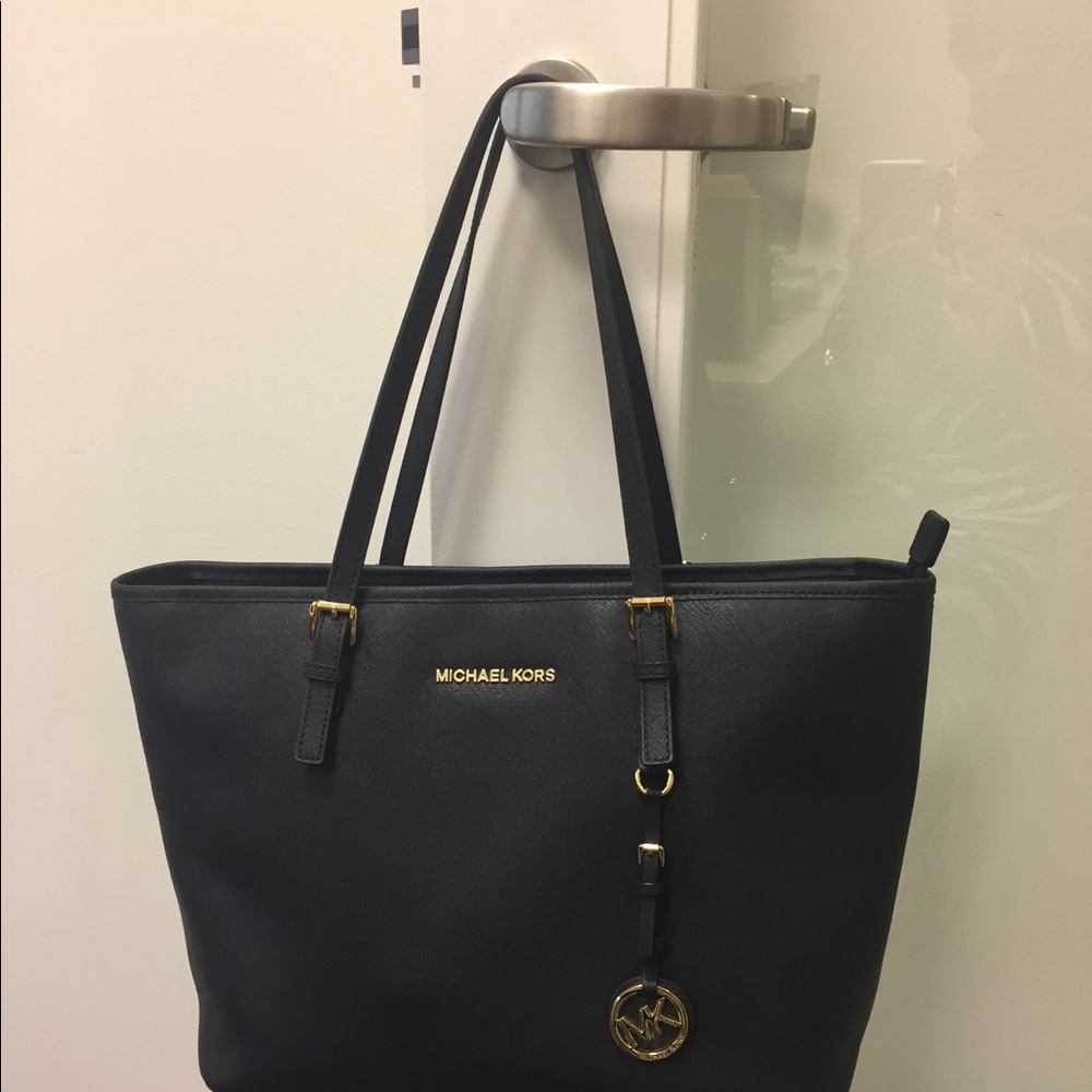 Michael Kors Jet Set shoulder bag