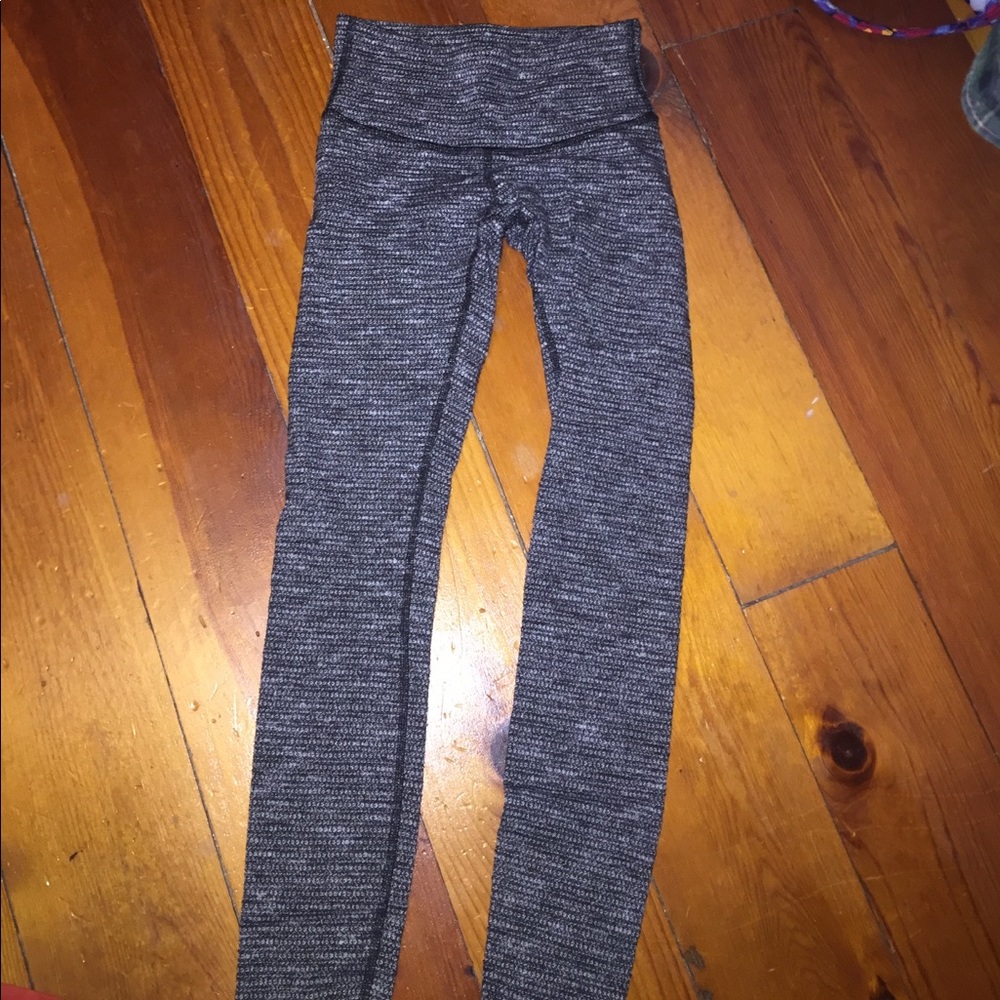 Grey Lululemon Leggings