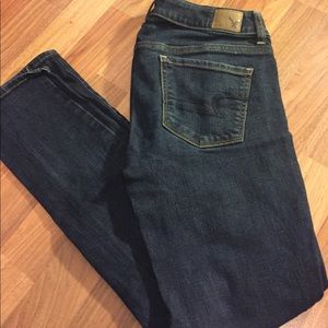 AMERICAN EAGLE JEANS