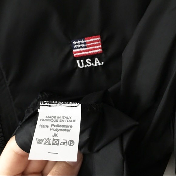 BNWT black USA thinner Scar windbreaker - Picture 2 of 3