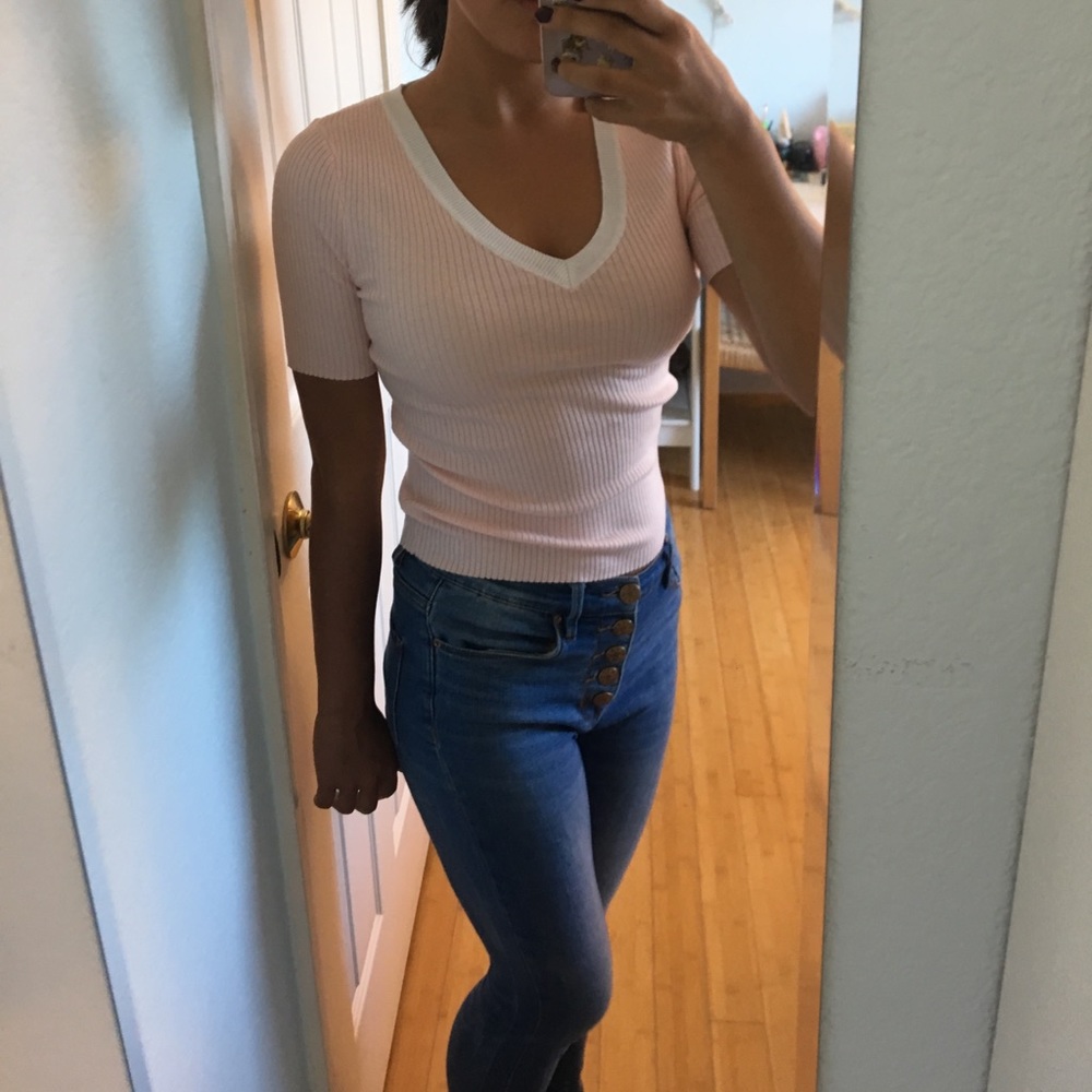 XS light pink ribbed v-neck NEW W/ TAGS