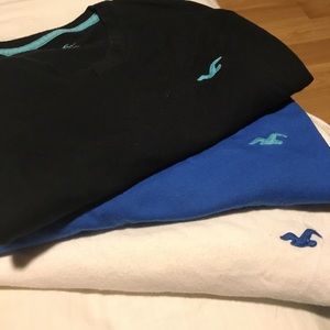 3 hollister v neck tshirts