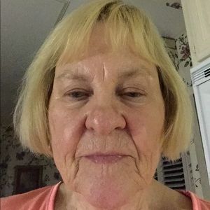 Meet your Posher, Carla