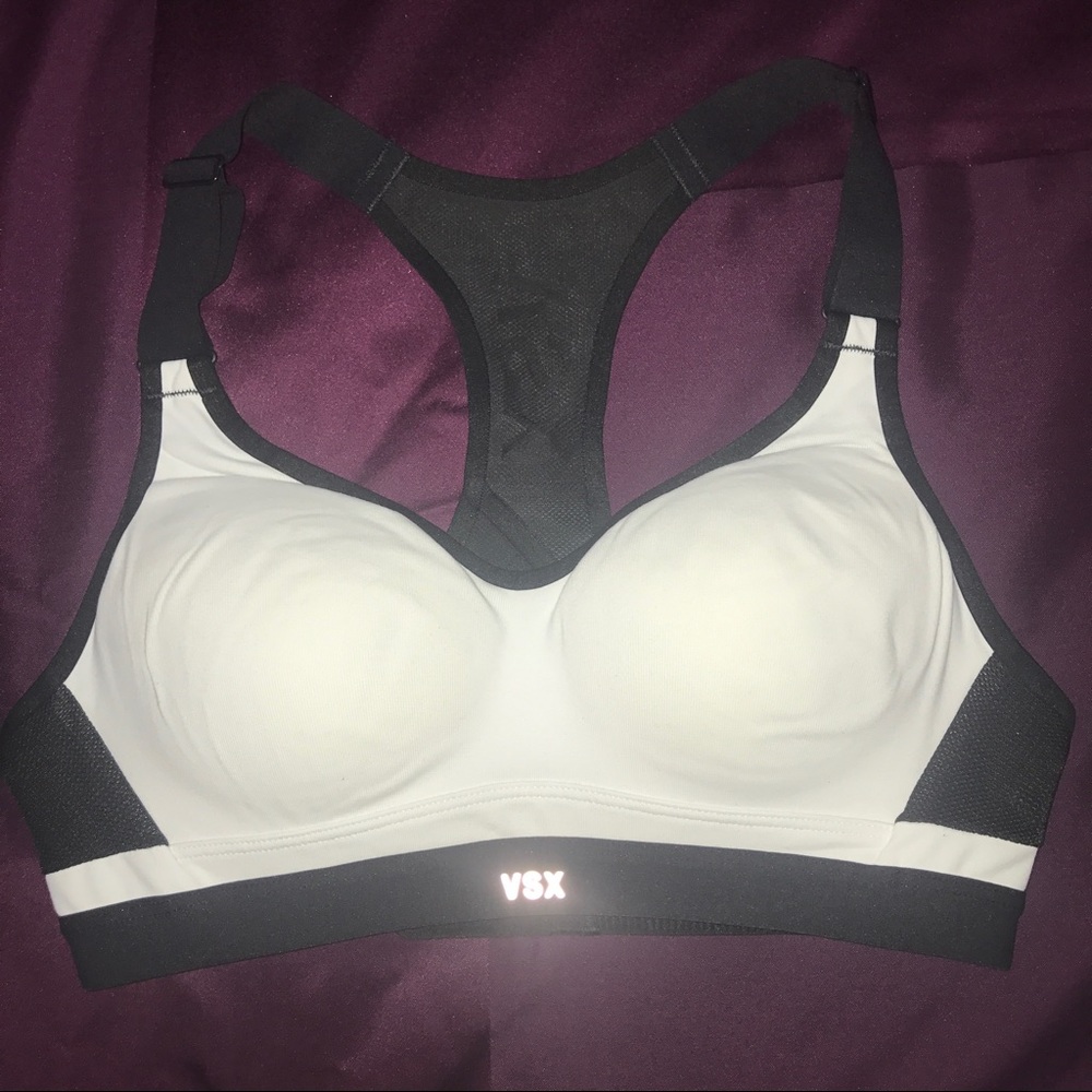 INCREDIBLE BY VICTORIA SPORT BRA SIZE 34A