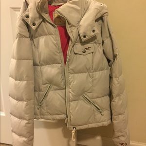Hollister Co. puffer jacket