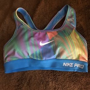NIKE SPORTS BRA XS