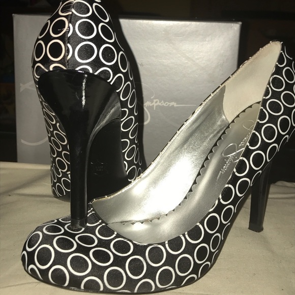 💖PRICE ⬇️💖 Jessica Simpson Henri Heels 👠 - Picture 3 of 7